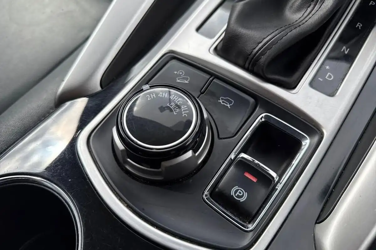 2021-mitsubishi-shogun-sport-24di-d-3-big-30
