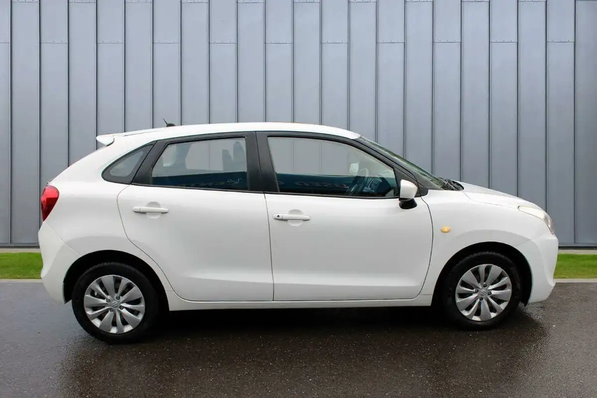 2018-suzuki-baleno-12-dualjet-sz3-big-7