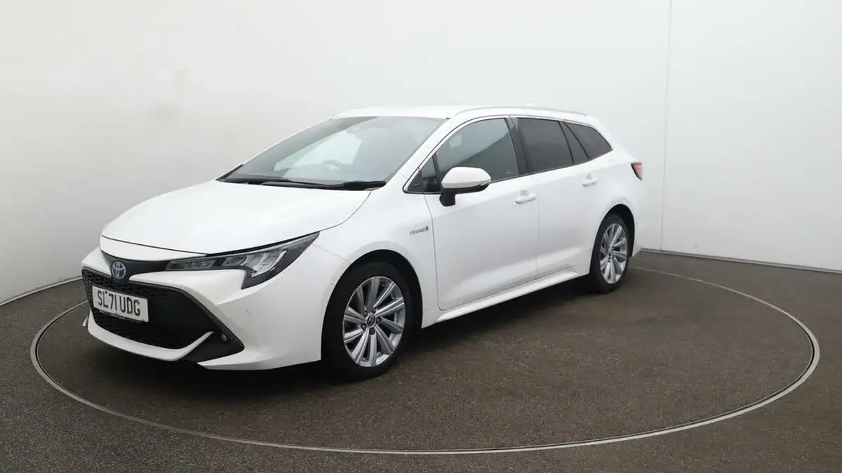 2021-toyota-corolla-18-vvt-i-design-trk-hatchback-5d-big-3