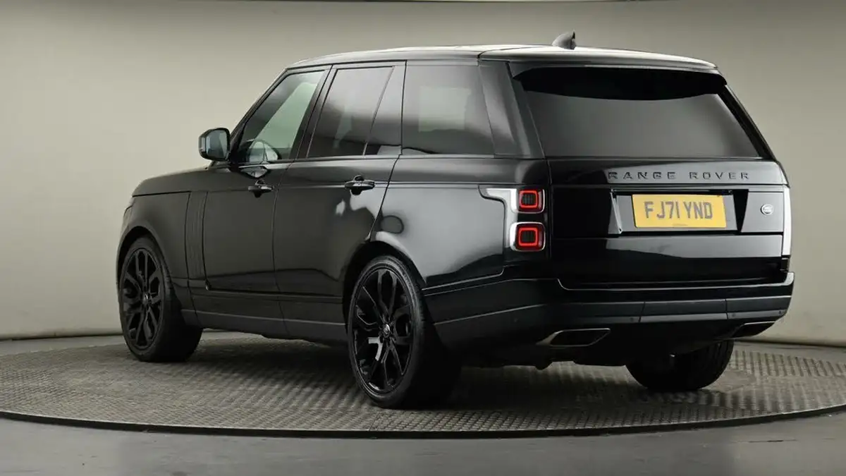 2021-land-rover-range-rover-30-d300-westminster-black-big-3