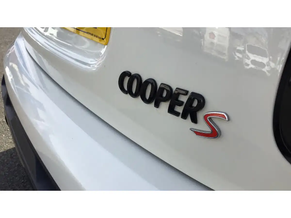 2022-mini-cooper-20-cooper-s-sport-hatchback-3d-big-23