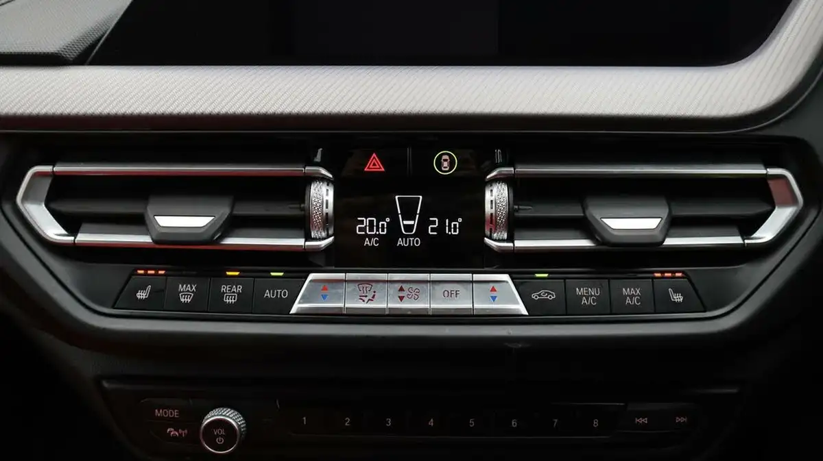 2021-bmw-1-series-15td-116d-m-sport-lcp-dct-big-12