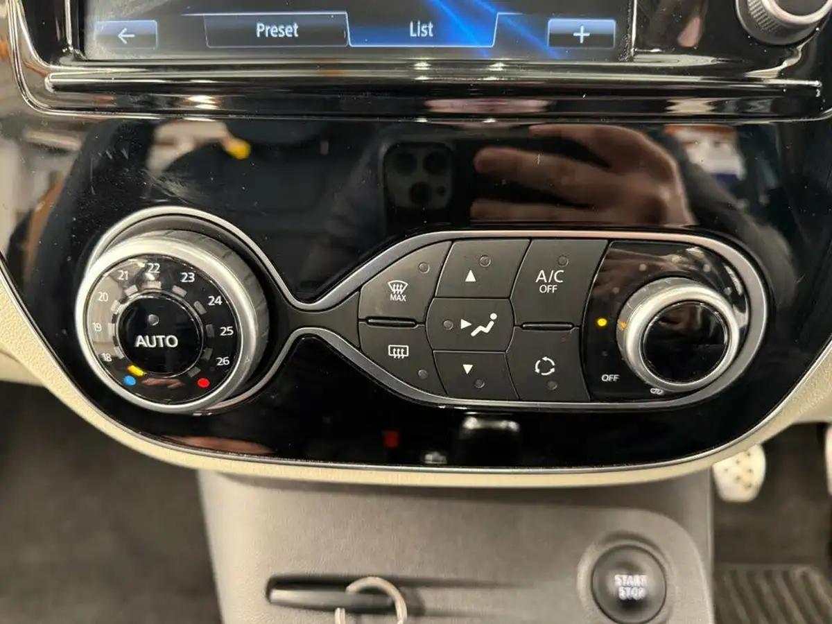 2019-renault-captur-09-tce-gt-line-big-21