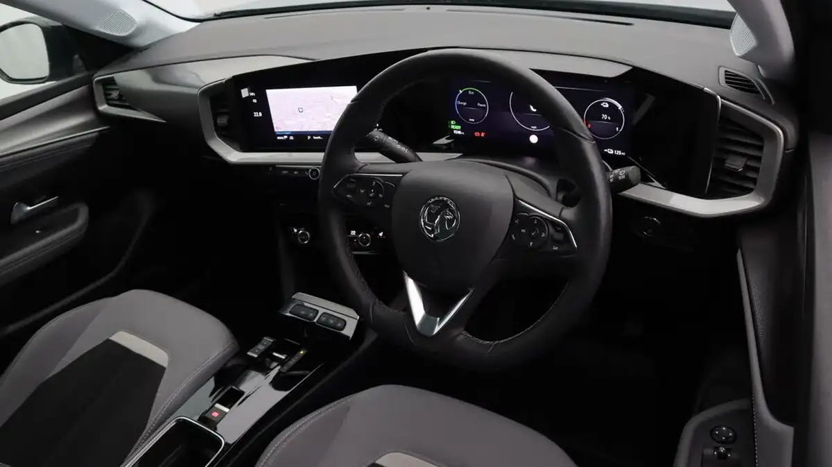2022-vauxhall-mokka-e-elite-premium-big-9