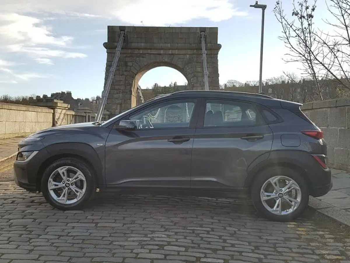 2022-hyundai-kona-10-t-gdi-se-connect-big-3
