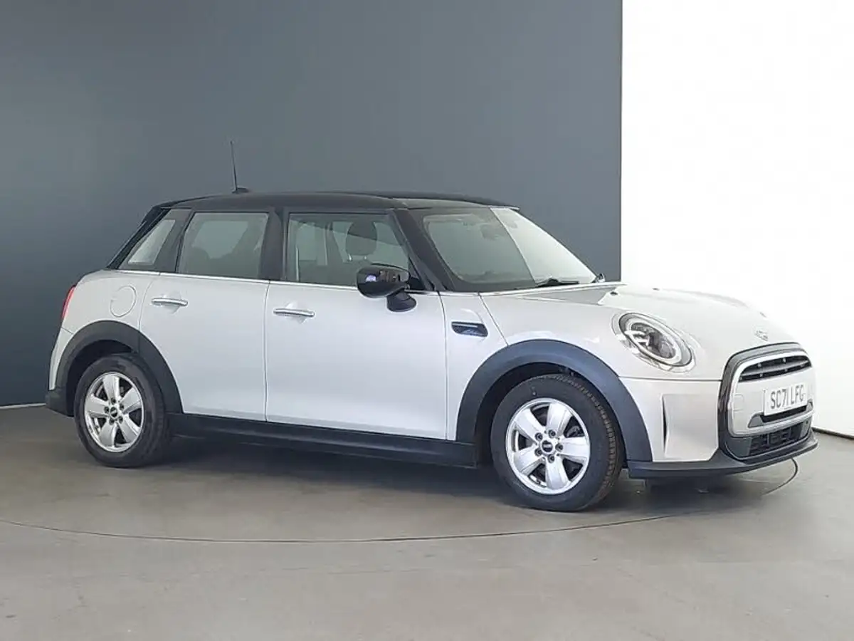 2021-mini-cooper-15-cooper-classic-hatchback-5d-big-11