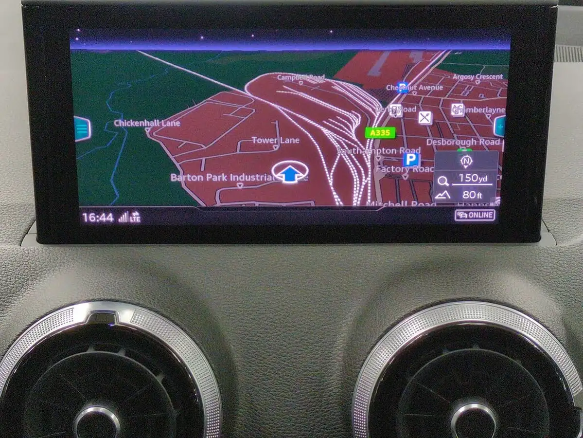 2023-audi-q2-15-35-tfsi-s-line-tronic-big-4