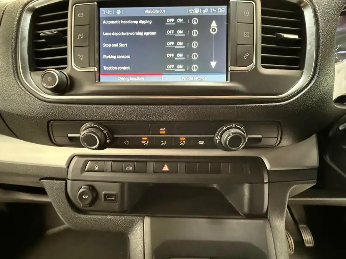 2022-fiat-scudo-20jtd-business-145hpeu6d-lwb-panel-big-60