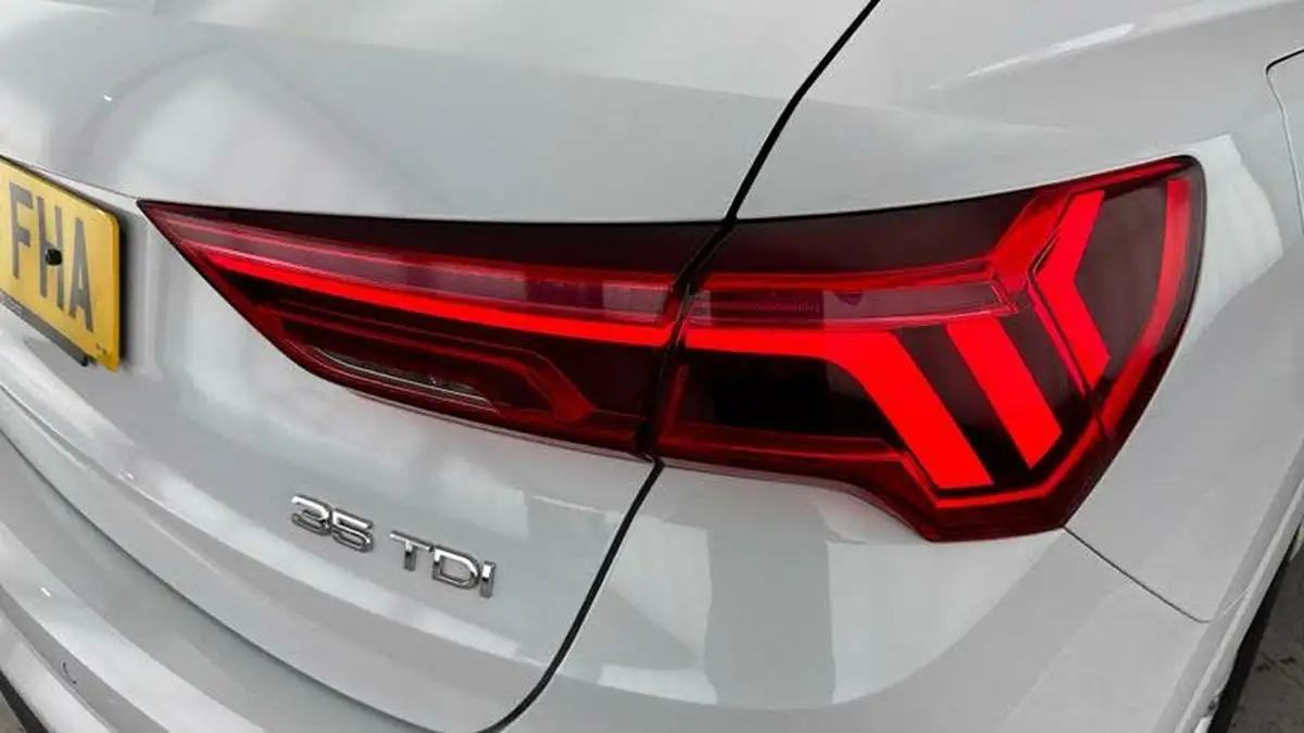 2024-audi-q3-20-35-tdi-s-line-station-wagon-big-27