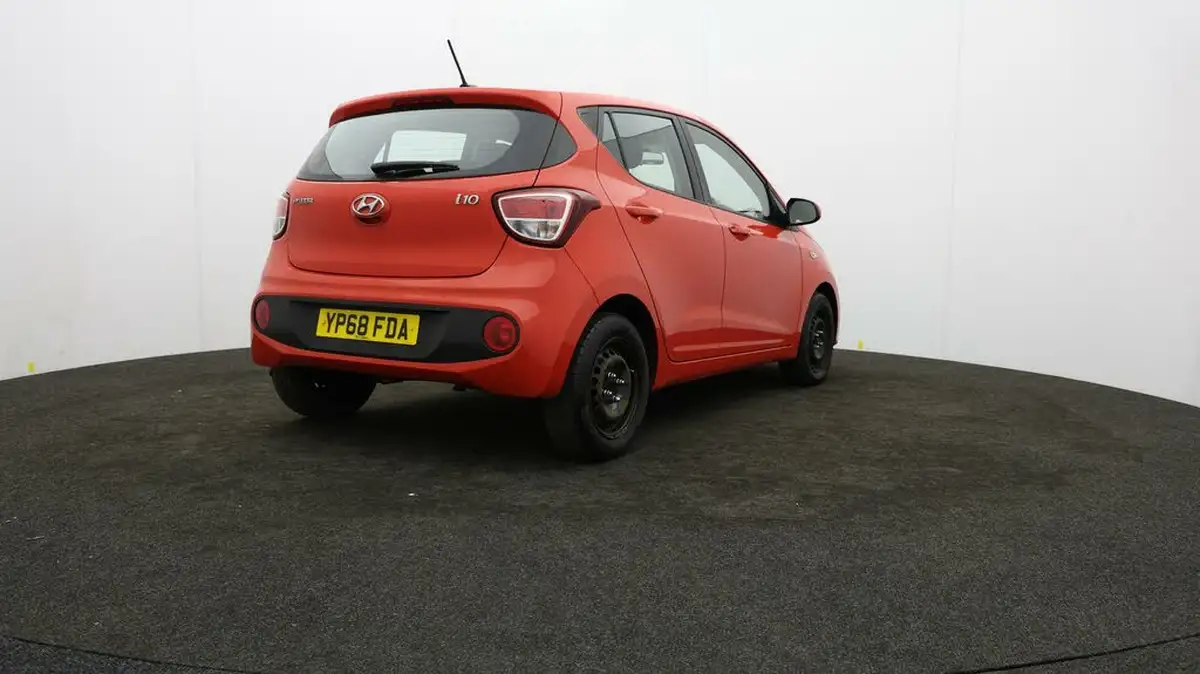 2018-hyundai-i10-10-se-67ps-big-76