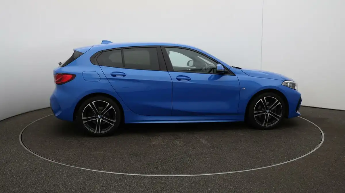 2024-bmw-1-series-15-118i-m-sport-lcp-dct-big-8