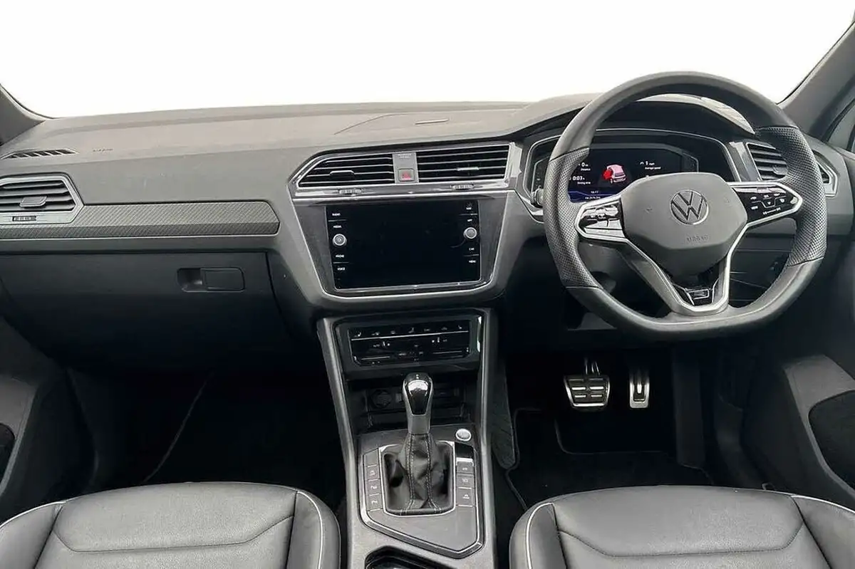 2022-volkswagen-tiguan-15-tsi-r-line-big-9