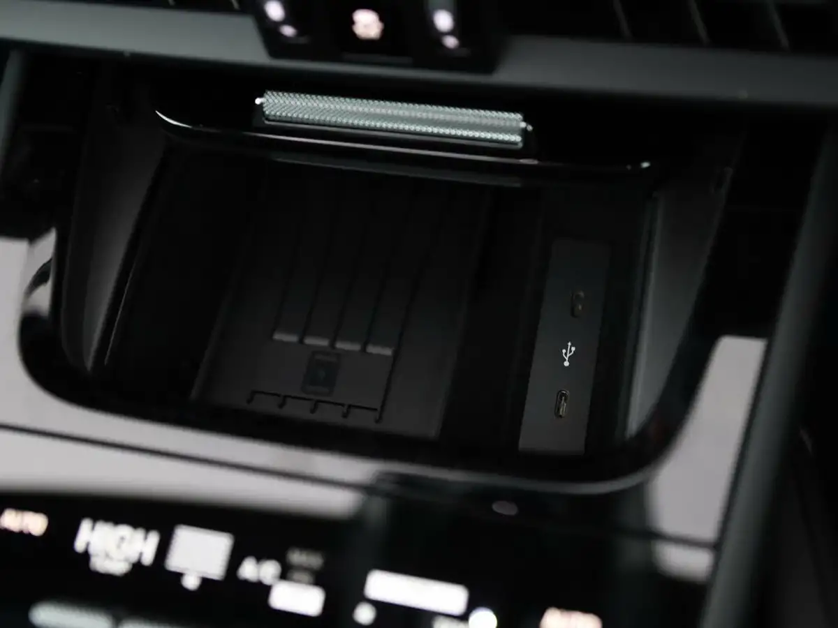 2024-porsche-cayenne-30-v6-e-hybrid-470ps-station-wagon-big-33