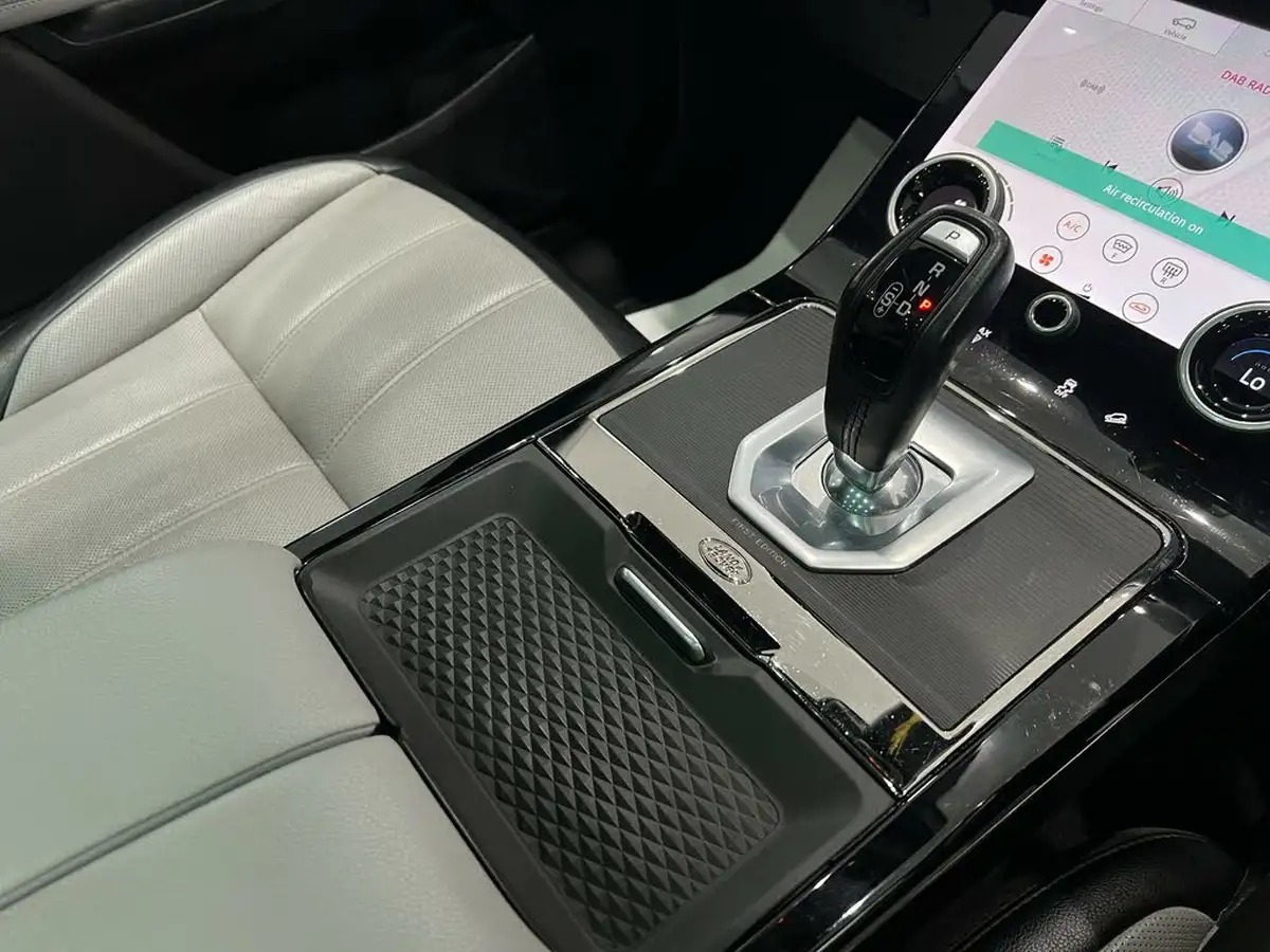 2019-land-rover-range-rover-evoque-20-d180-first-edition-big-25