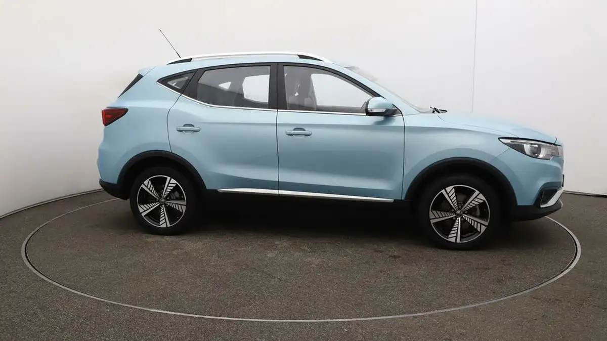 2021-mg-zs-suv-e-exclusive-ev-big-40