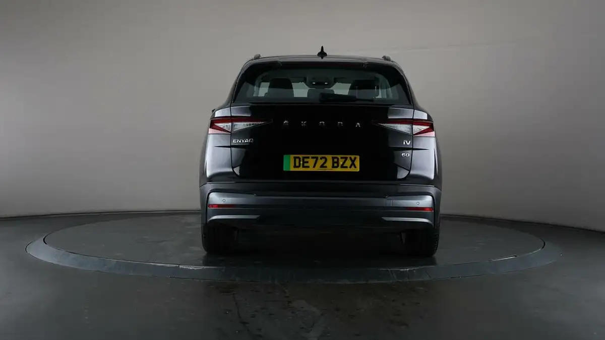 2022-skoda-enyaq-e-60-big-26