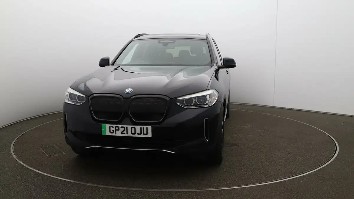 2021-bmw-ix3-e-premier-edition-big-32