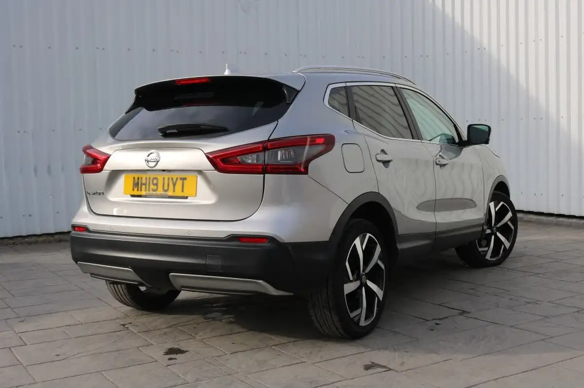 2019-nissan-qashqai-13-dig-t-tekna-140ps-big-3