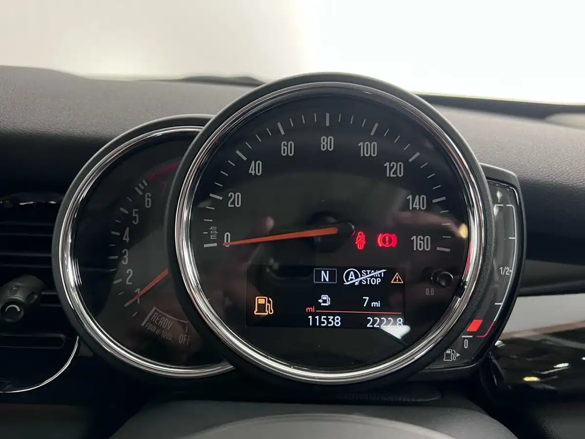 2022-mini-cooper-15-cooper-classic-hatchback-5d-big-12