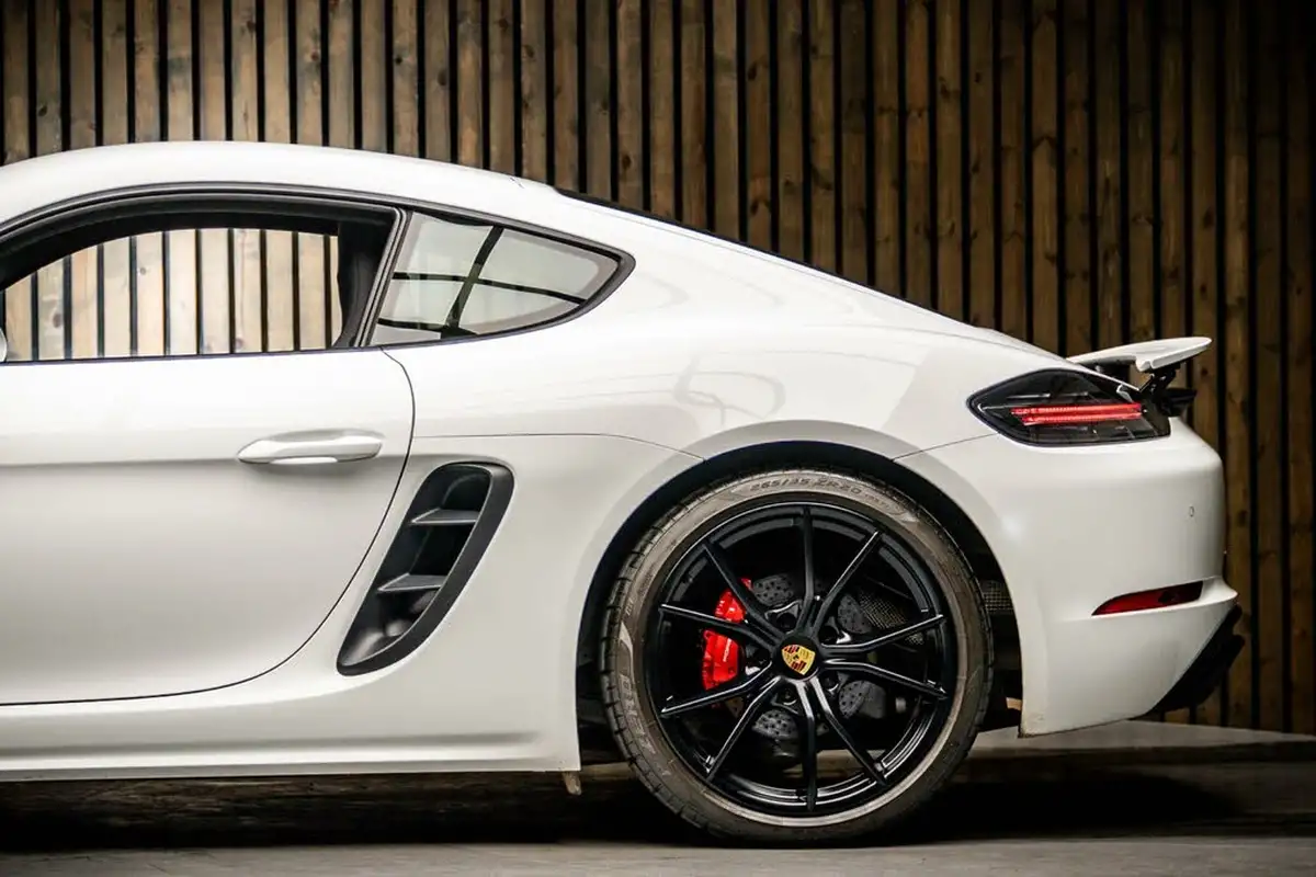 2020-porsche-cayman-718-25-cayman-gts-pdk-big-17