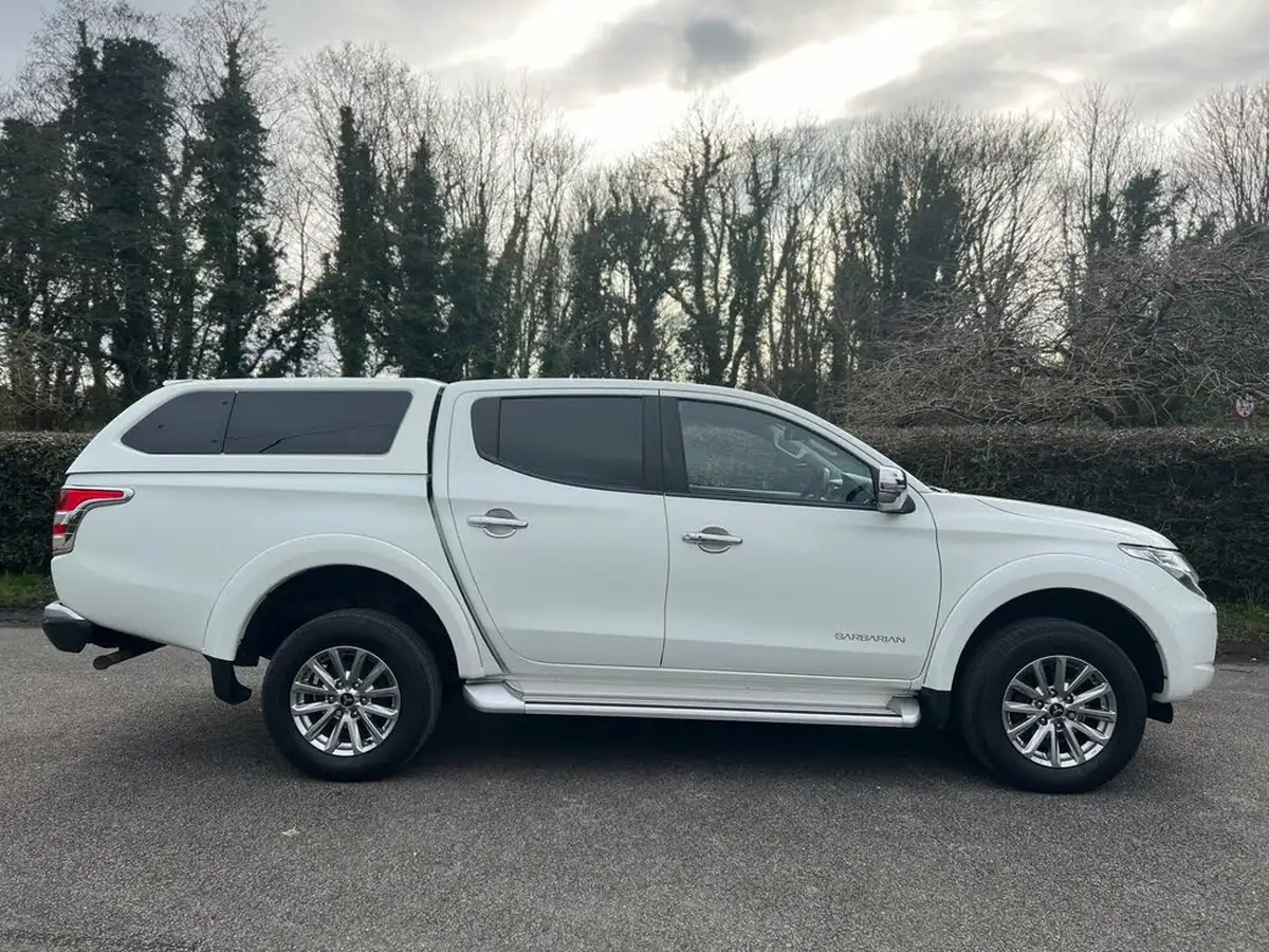 2017-mitsubishi-l200-24di-d-barbarian-178bhp-eu6-big-4