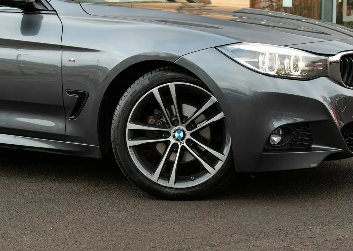 2017-bmw-3-series-20td-320d-m-sport-gt-auto-big-1