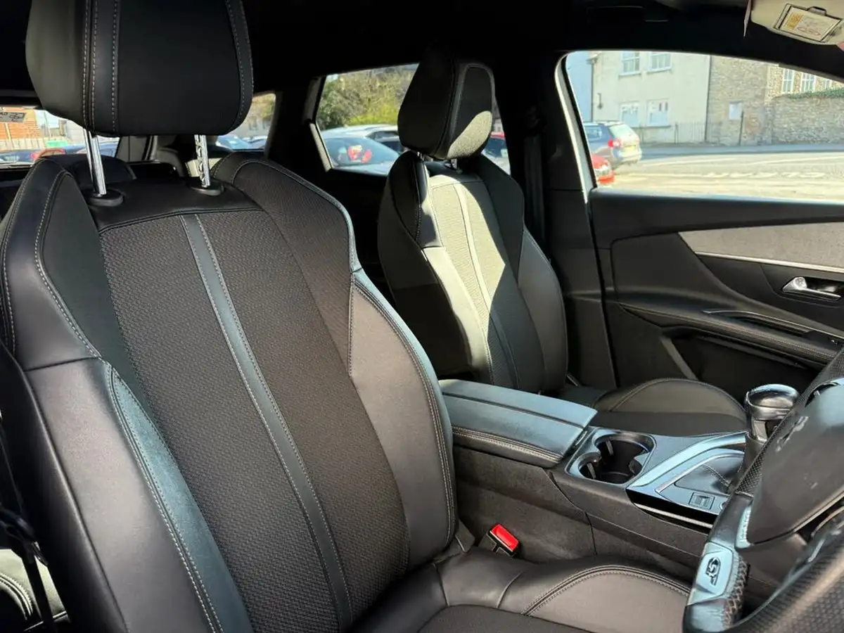 2022-peugeot-3008-suv-15-bluehdi-gt-big-65