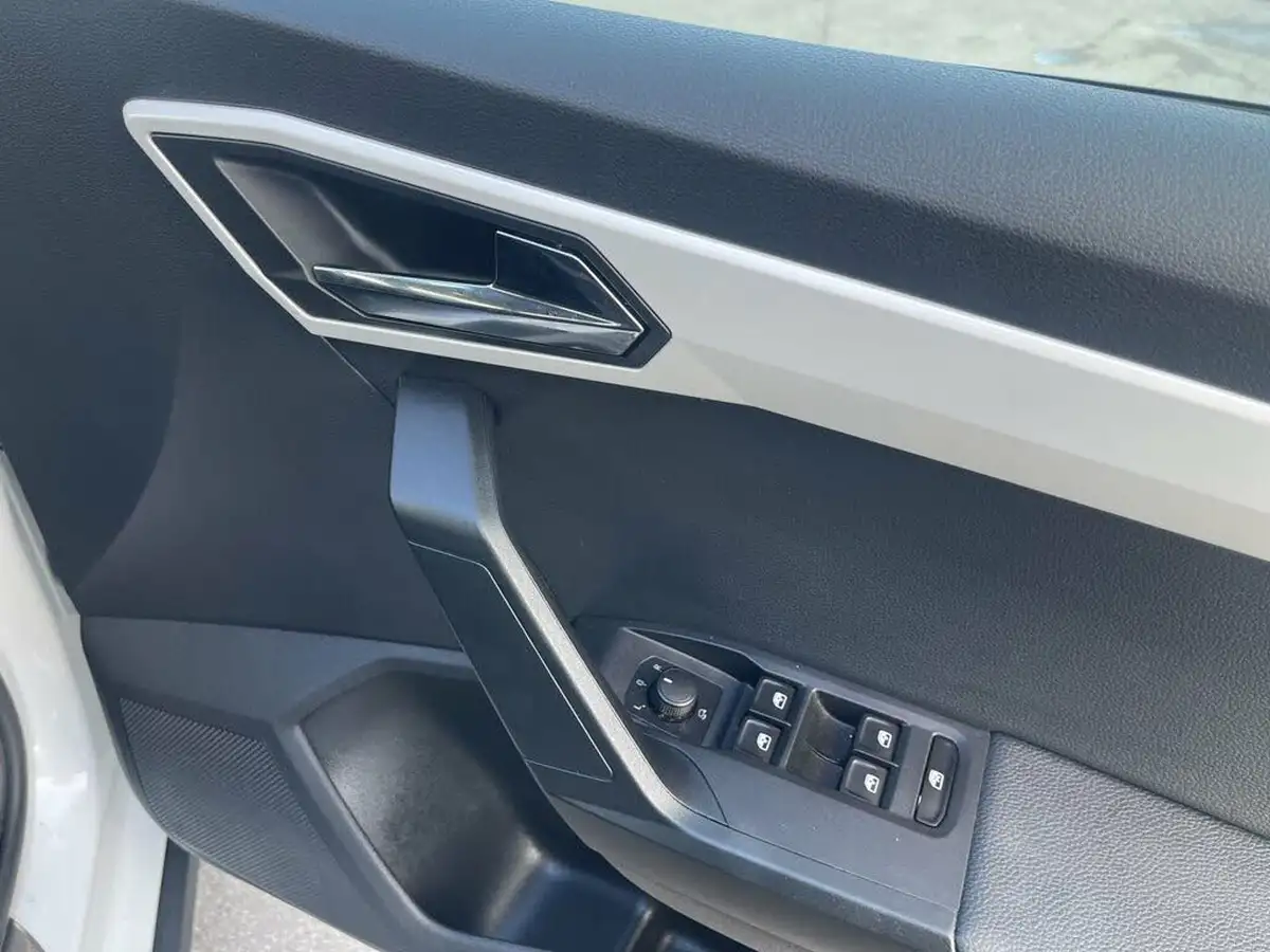 2019-seat-arona-16tdi-xcellence-lux-95ps-ss-dsg-big-12