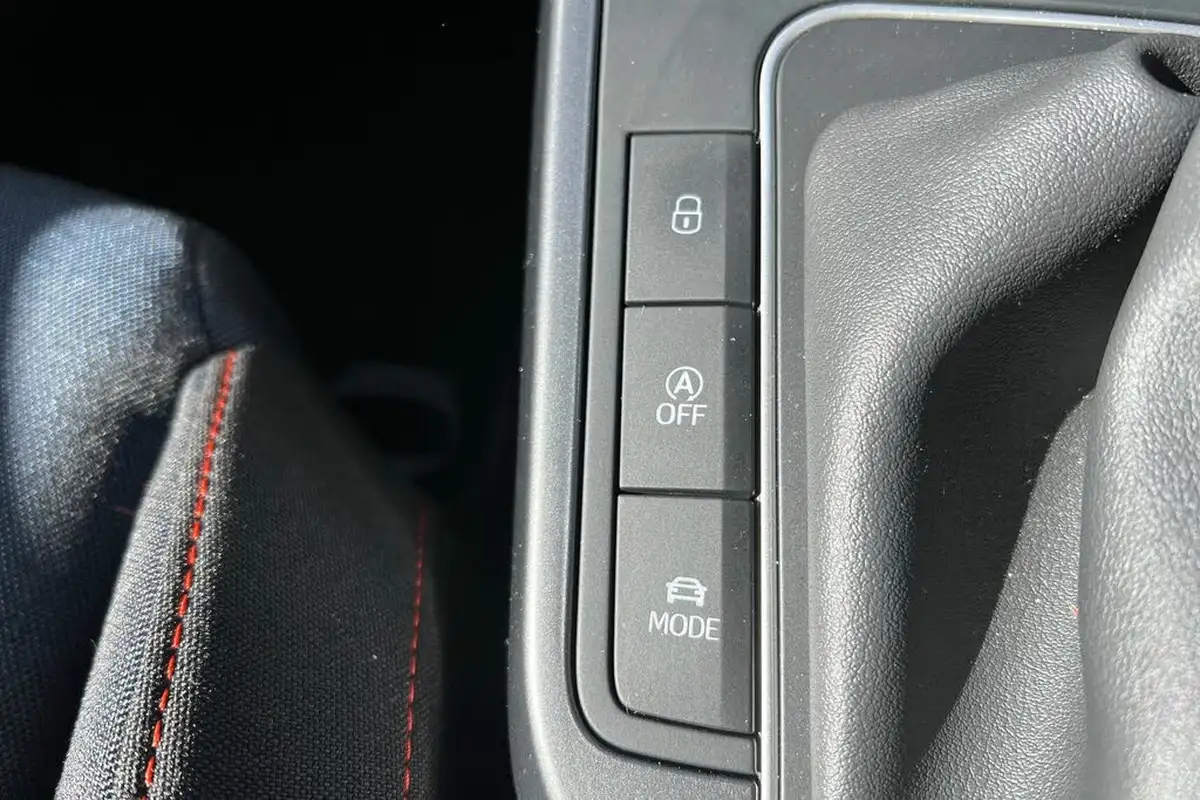2024-seat-arona-10-tsi-fr-limited-edition-dsg-big-11