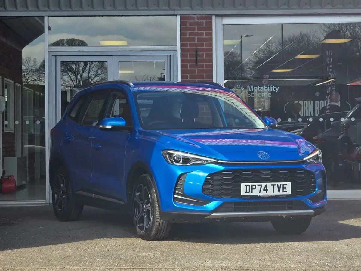 2024-mg-zs-suv-15-se-196ps-hybrid-1498cc-auto-big-0