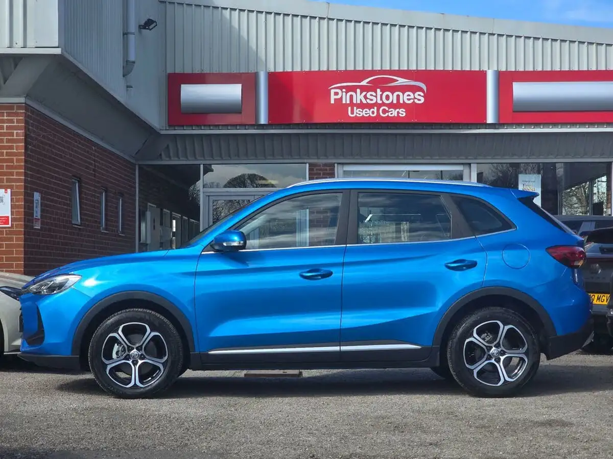 2024-mg-zs-suv-15-se-196ps-hybrid-1498cc-auto-big-4