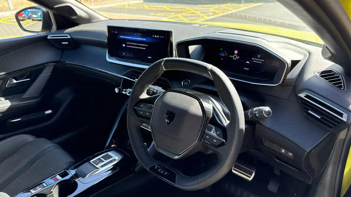 2024-peugeot-208-e-gt-156ps-51kwh-big-10