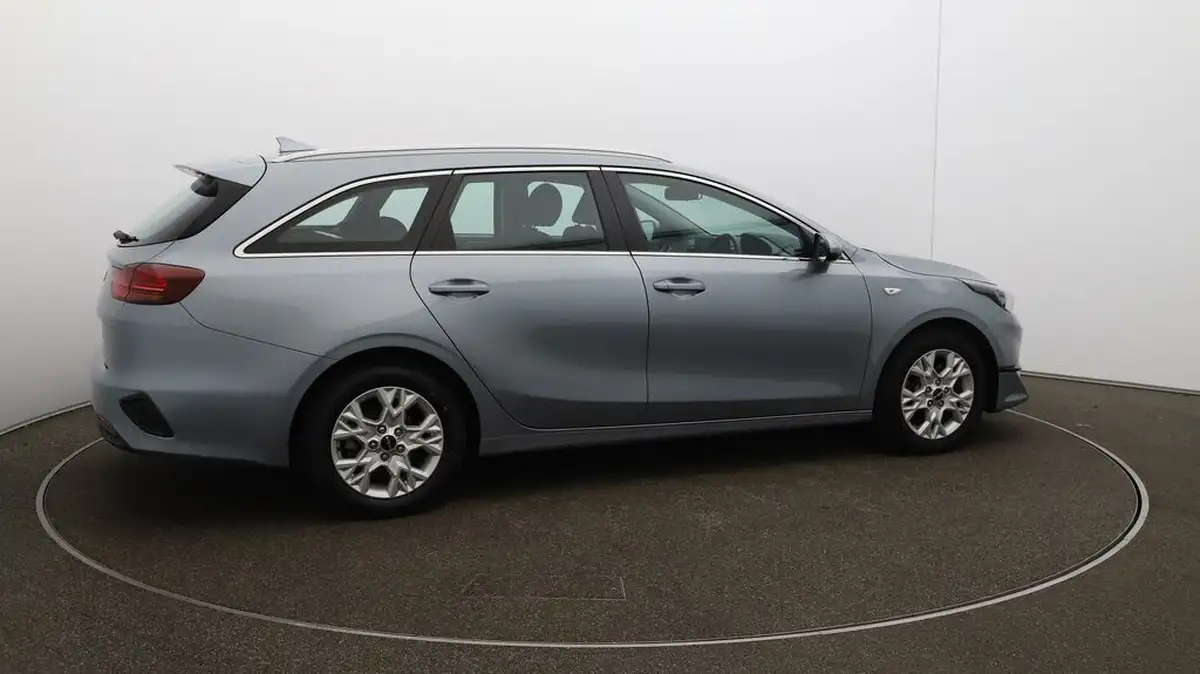 2022-kia-ceed-10-t-gdi-2-sportswagon-big-42