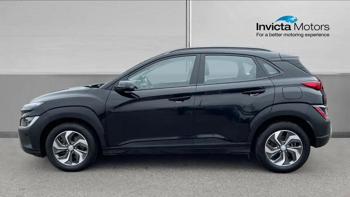 2023-hyundai-kona-16-gdi-se-connect-big-5