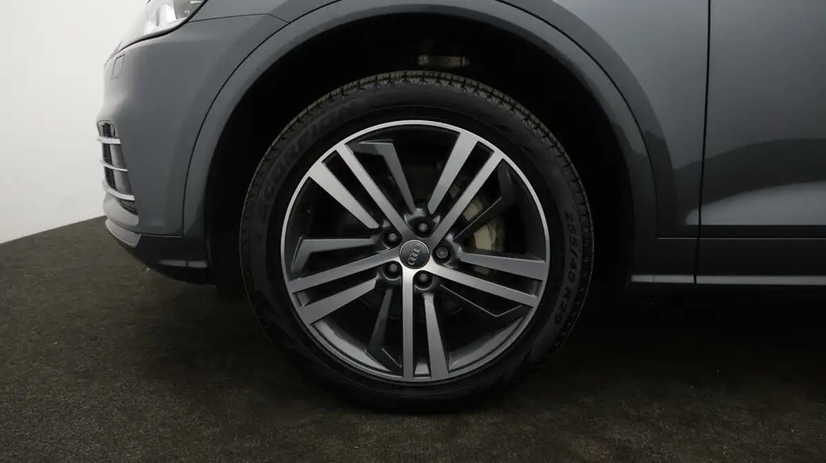 2020-audi-q5-20-55-tfsi-e-s-line-competition-big-17