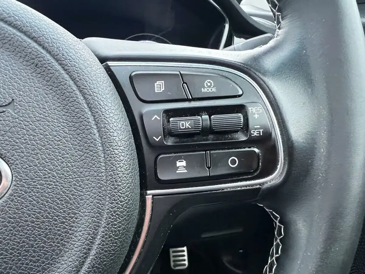 2020-kia-e-niro-ev-4-big-36