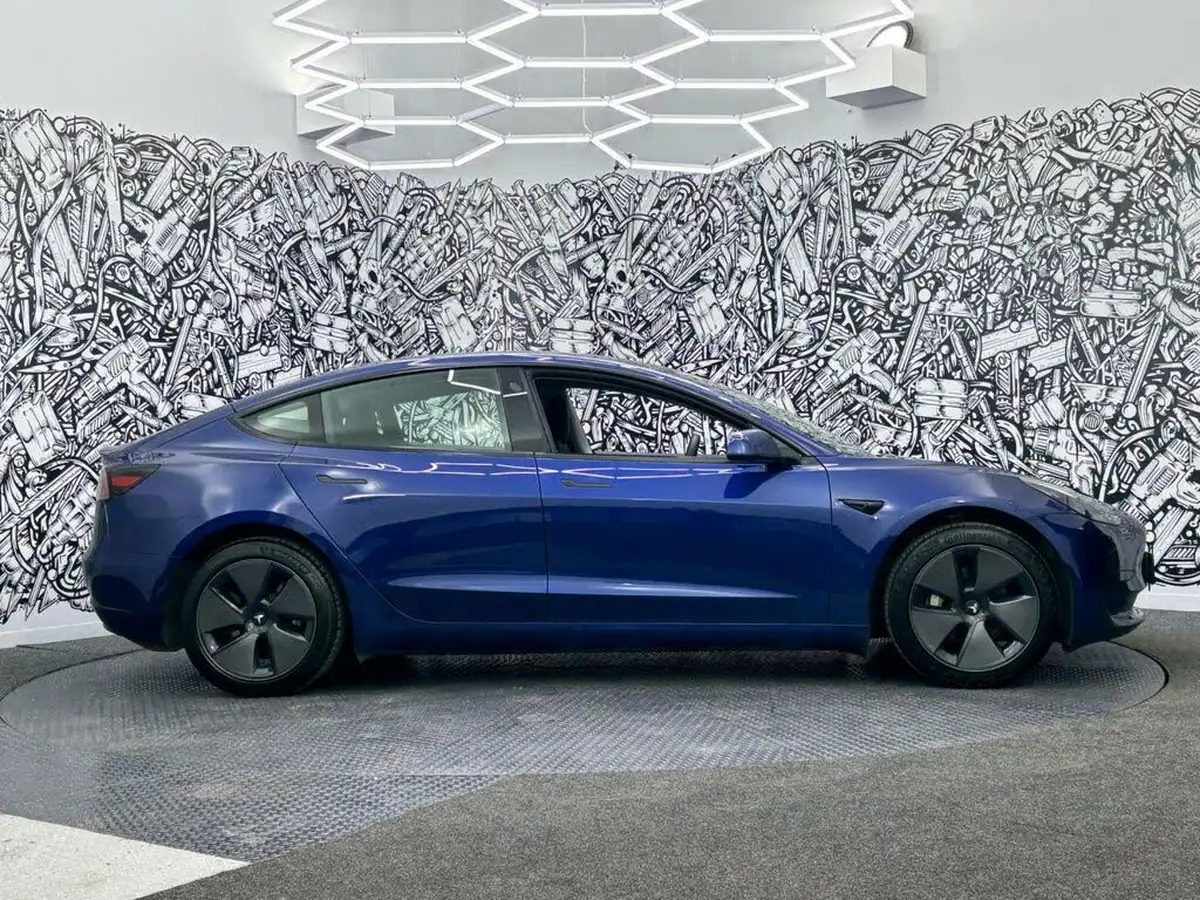 2021-tesla-model-3-e-standard-plus-big-9