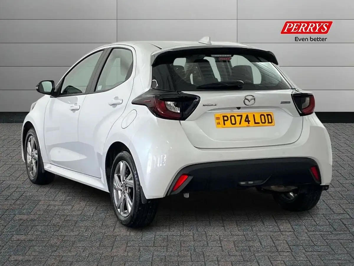 2024-mazda-mazda2-15-exclusive-line-big-1