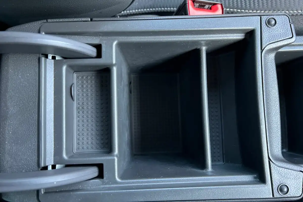 2020-seat-leon-20-tsi-cupra-300-4drive-ss-estate-big-36