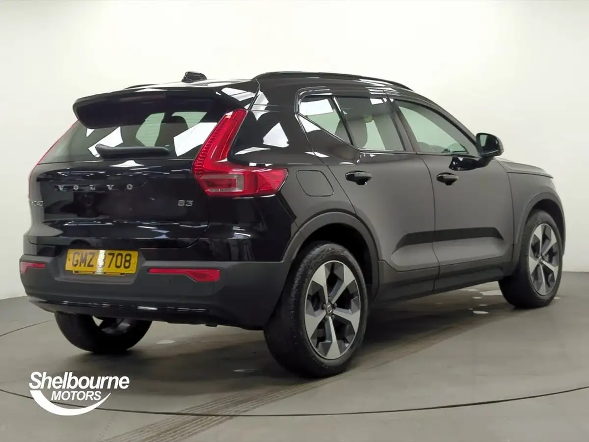 2024-volvo-xc40-20-b3-plus-big-11
