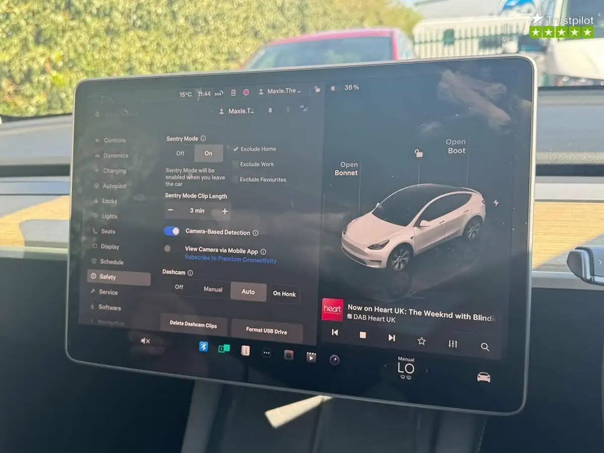 2023-tesla-model-y-e-rwd-big-21