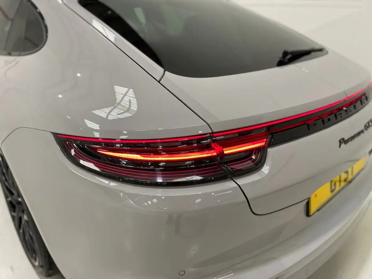2019-porsche-panamera-40-v8-gts-hatchback-big-53