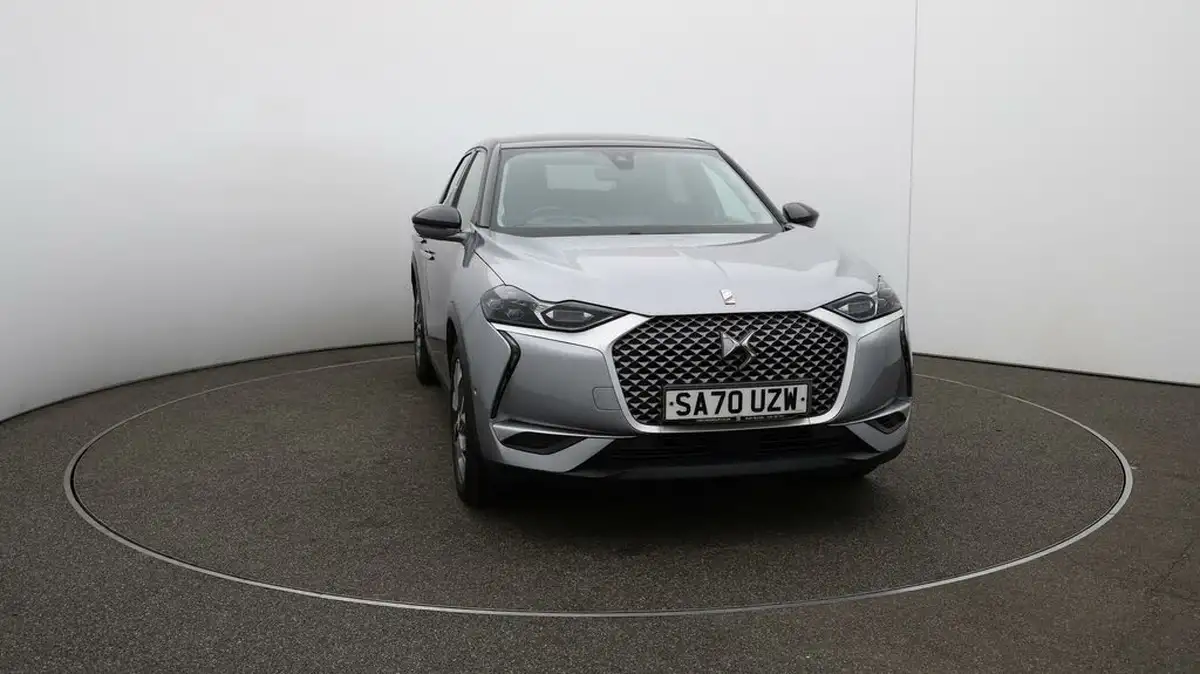 2020-ds-ds-3-crossback-e-tense-ultra-prestige-big-40