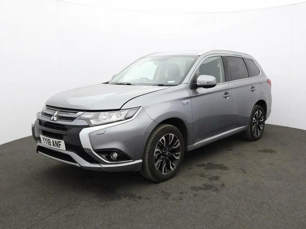 2018-mitsubishi-outlander-20-4h-phev-big-2