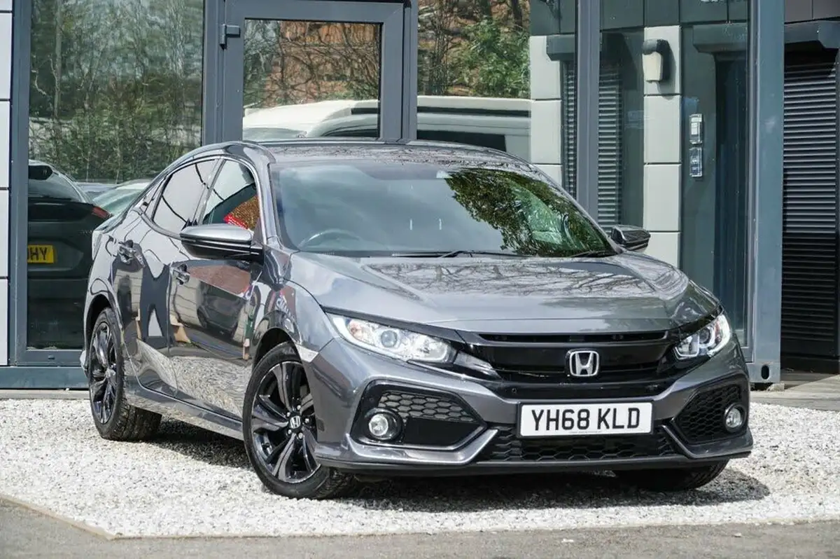 2018-honda-civic-16-i-dtec-sr-hatchback-5d-big-0