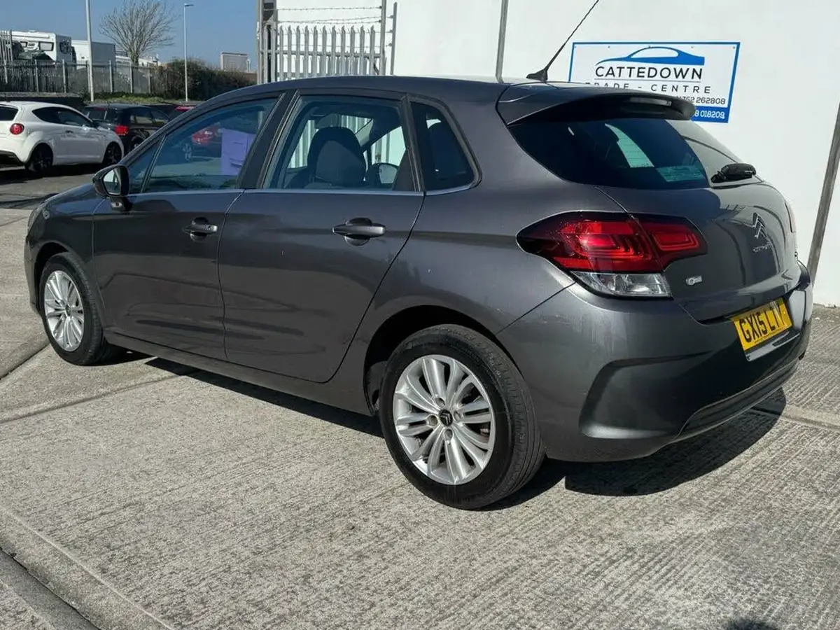 2015-citroen-c4-16bluehdi-feel-100ps-big-2