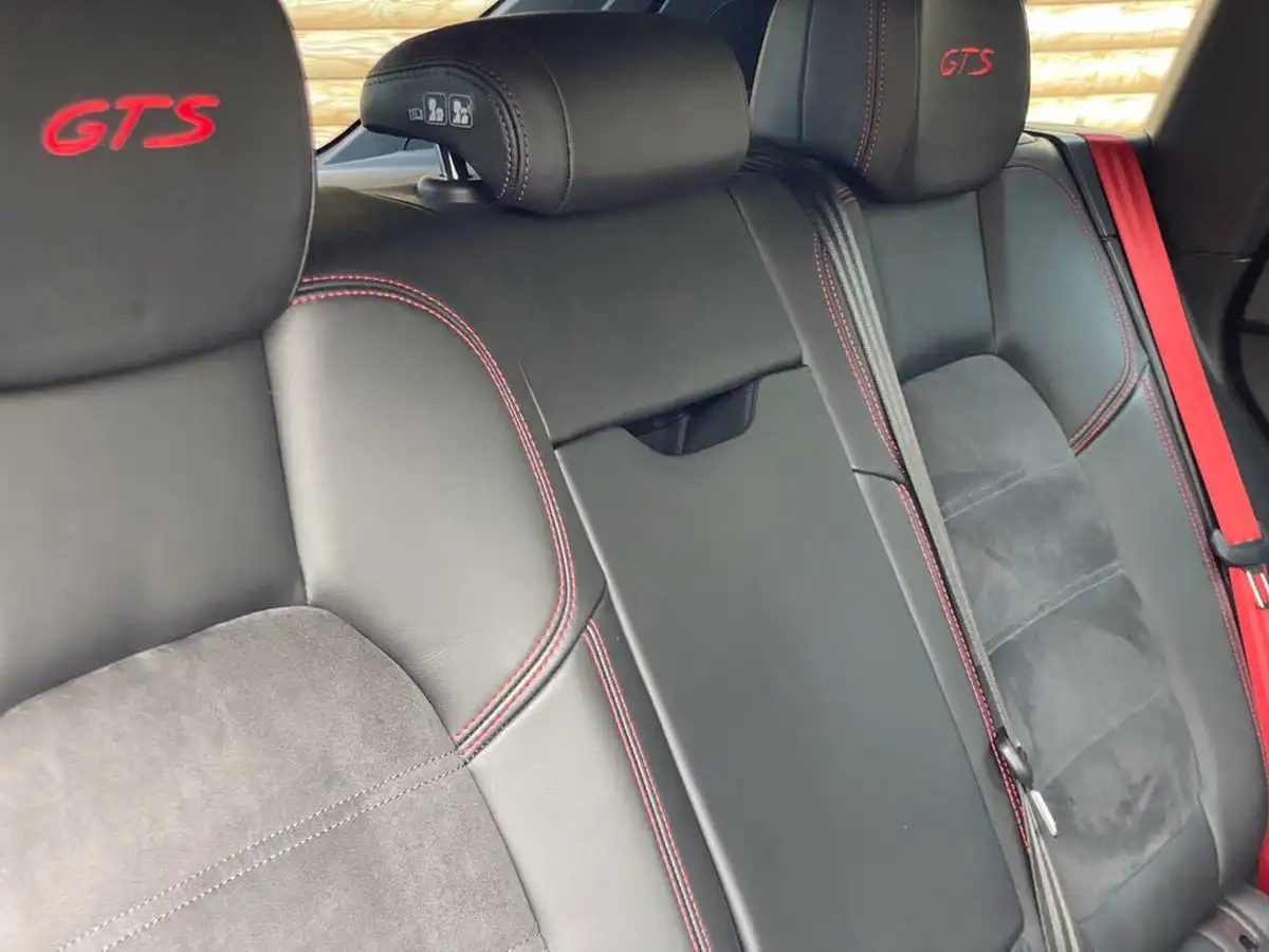 2016-porsche-macan-30-gts-big-57