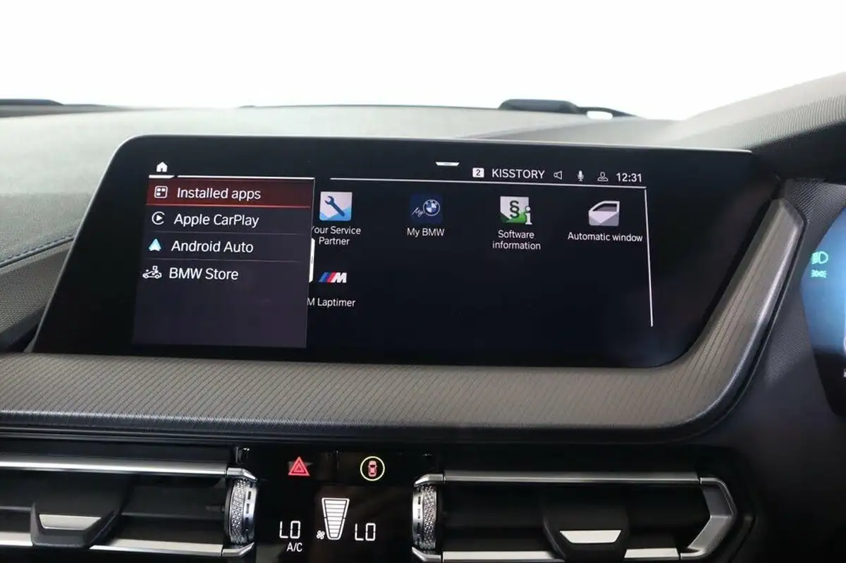 2021-bmw-1-series-20-m135i-xdrive-big-35