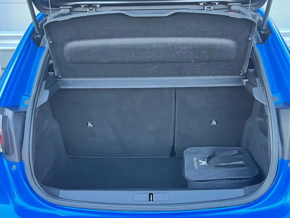 2020-peugeot-208-e-gt-big-22