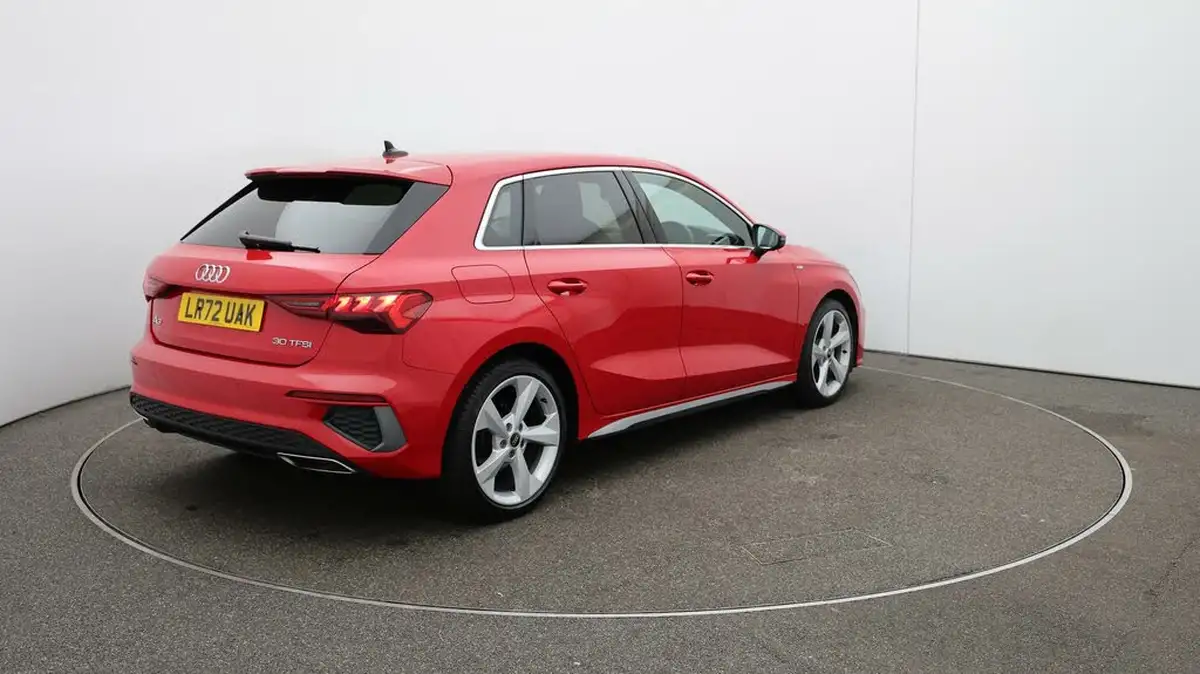 2022-audi-a3-10-30-tfsi-s-line-sportback-5d-big-7